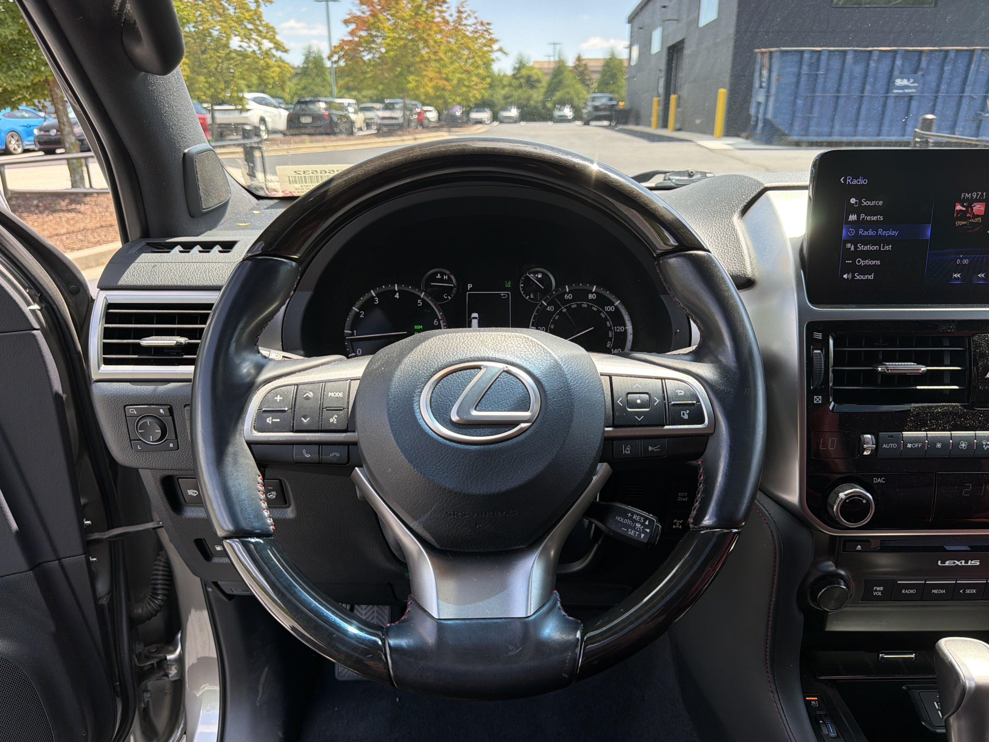 Used 2023 Lexus GX 460 Premium w/ Premium Package AWD/4WD image 18