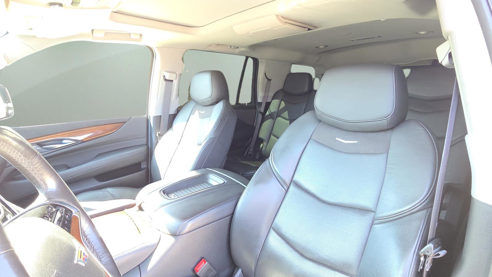 Used 2020 Cadillac Escalade Luxury image 23