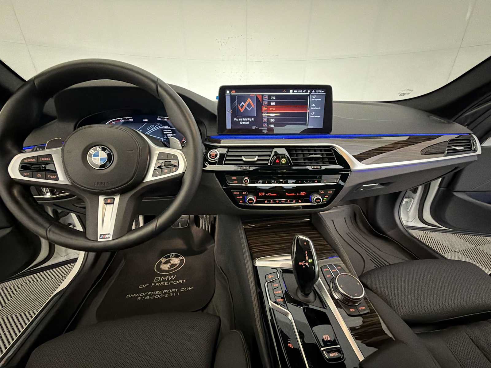 Used 2023 BMW 540i xDrive w/ M Sport Package AWD/4WD image 14