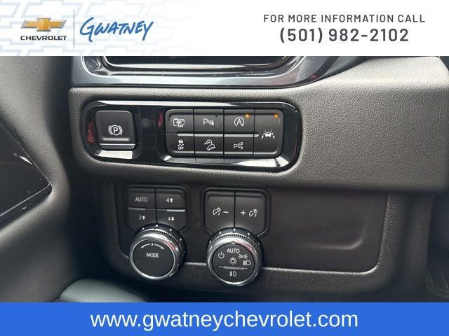 Used 2026 GMC Yukon AT4 w/ LPO, Floor Liner Package image 20