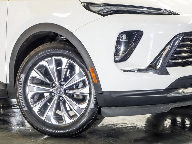 Certified 2025 Buick Envision Preferred image 4