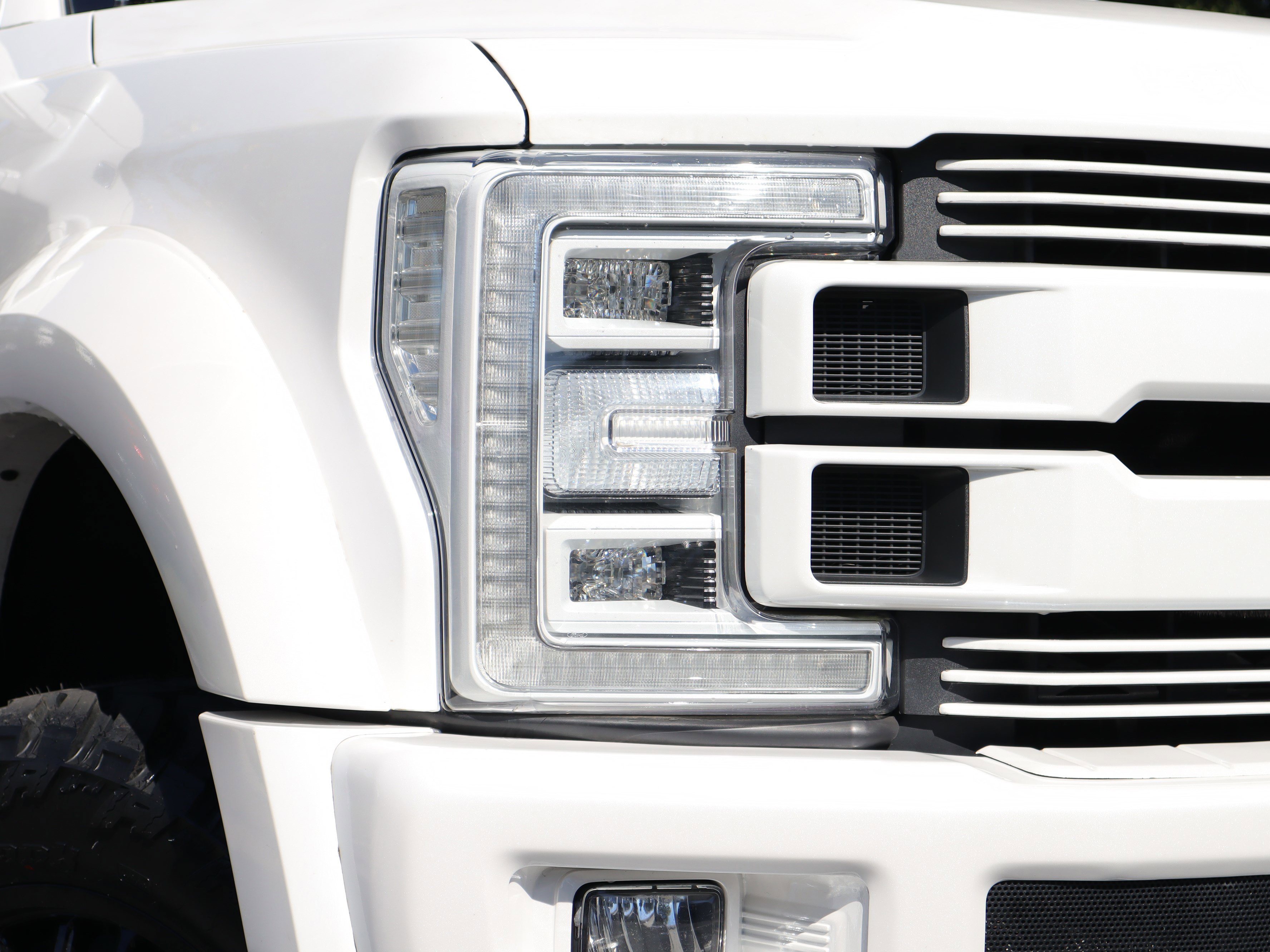 Used 2019 Ford F450 Limited image 37