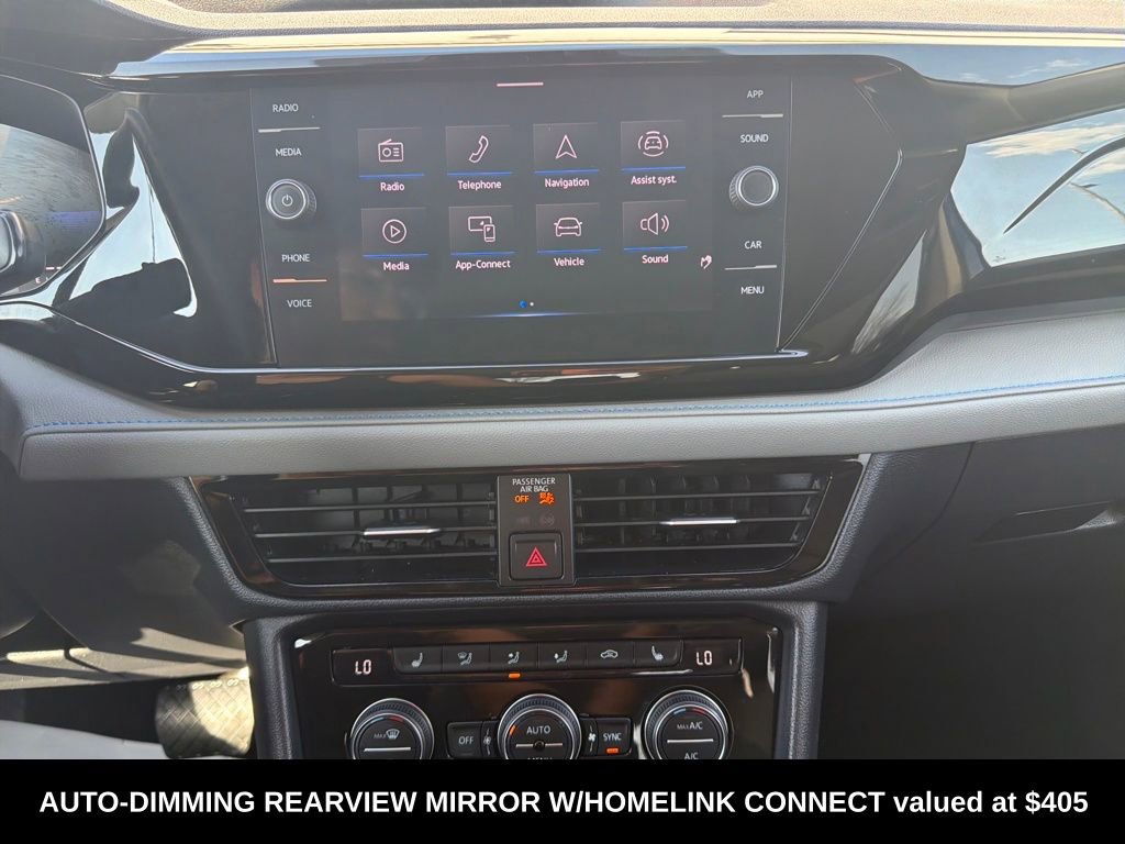 Used 2024 Volkswagen Taos SE video 2