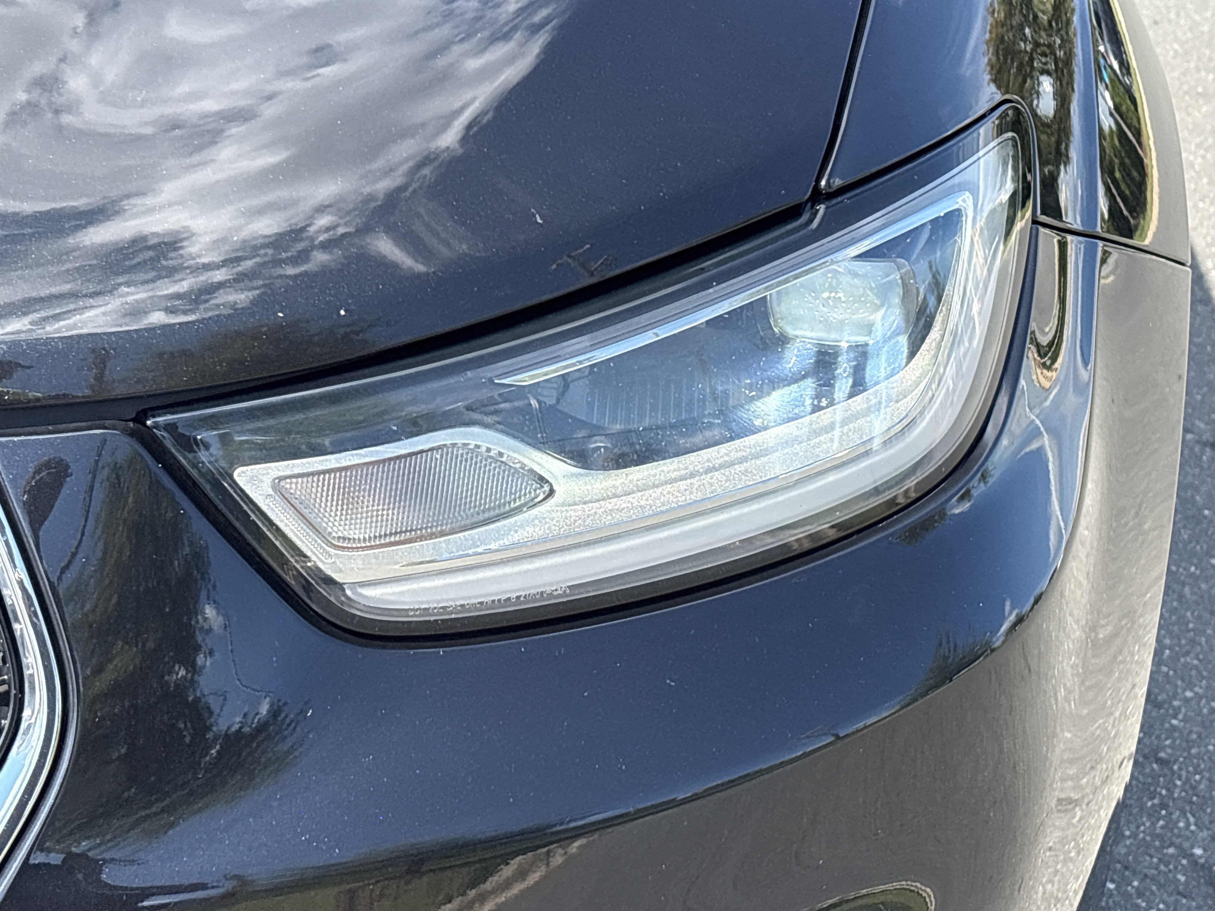 Used 2023 Chrysler Pacifica Touring-L FWD image 11