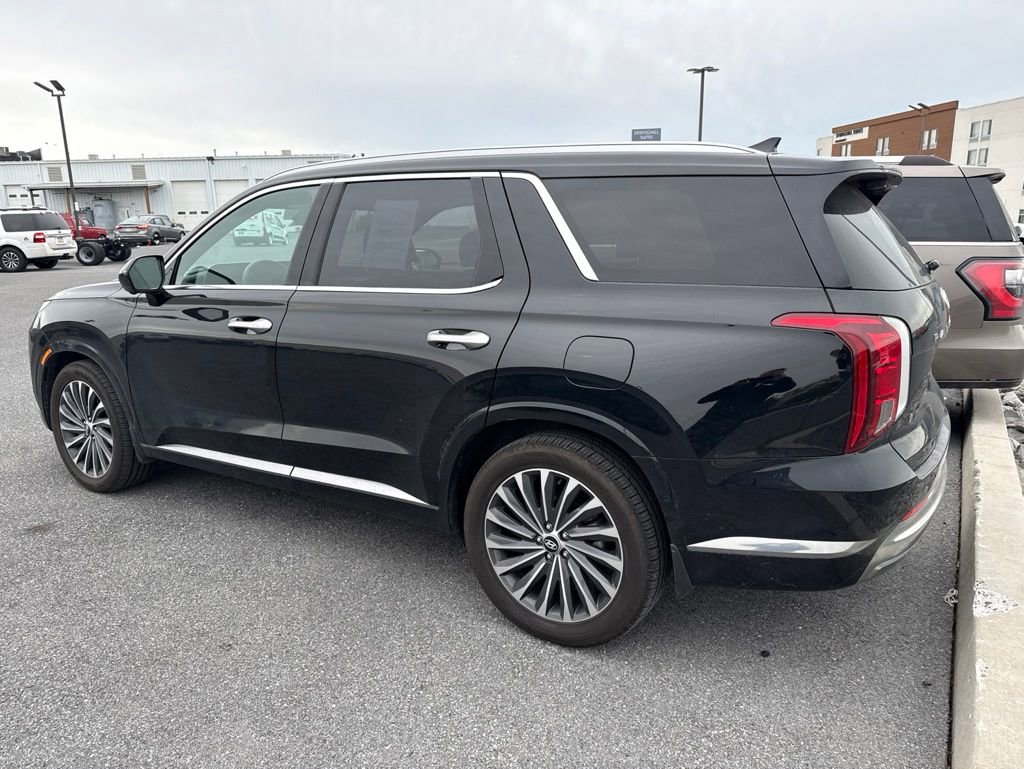 Used 2023 Hyundai Palisade Calligraphy AWD/4WD image 3