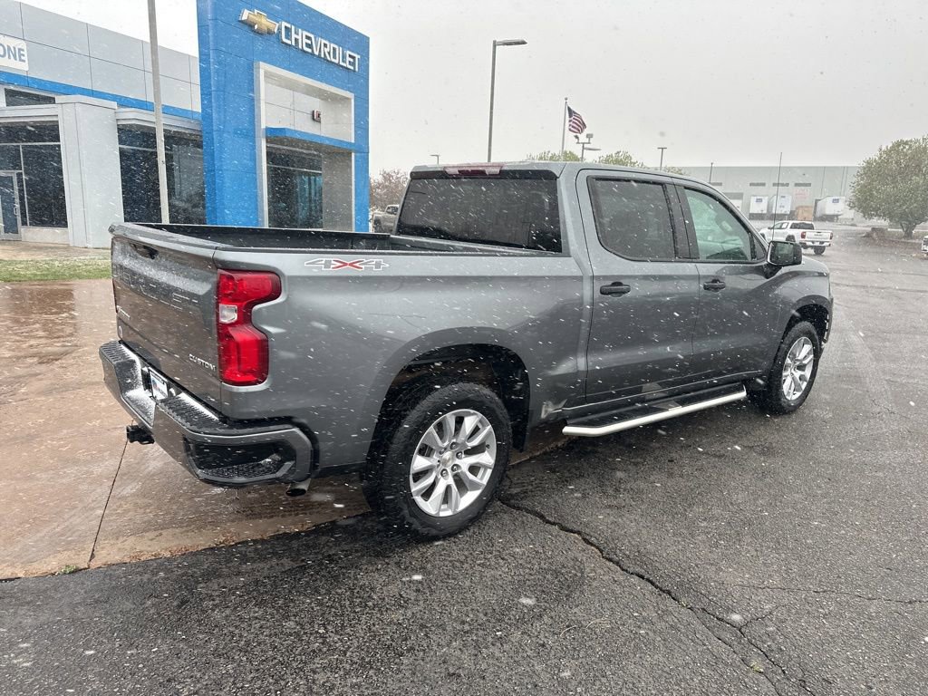 Used 2022 Chevrolet Silverado 1500 Custom image 32
