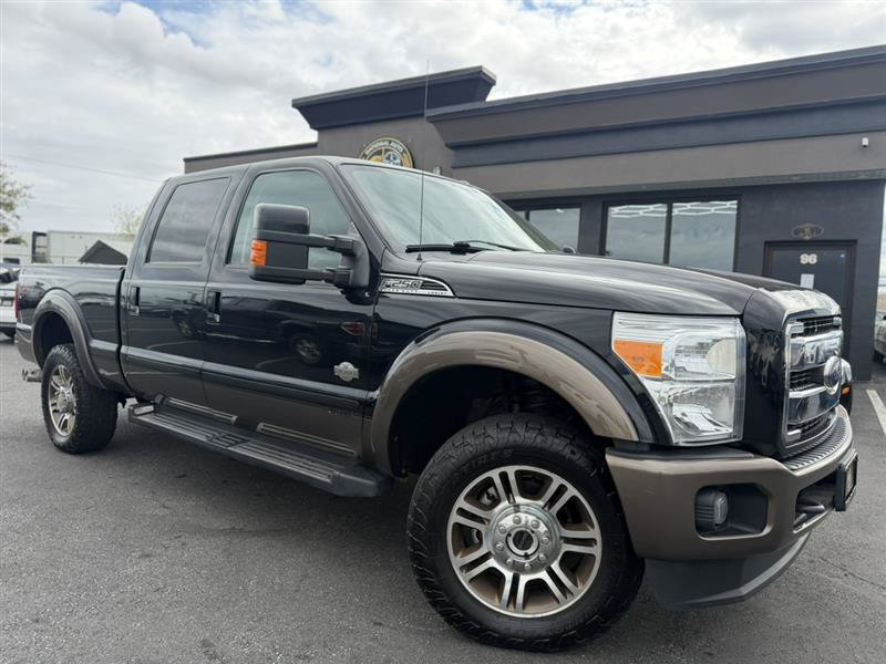 Used 2016 Ford F250 King Ranch w/ King Ranch Package AWD/4WD image 11