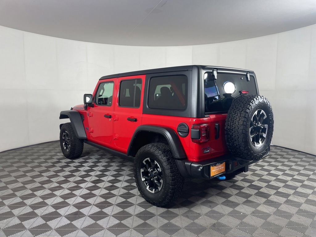 Certified 2025 Jeep Wrangler Unlimited Rubicon 4xe w/ Convenience Group AWD/4WD image 2