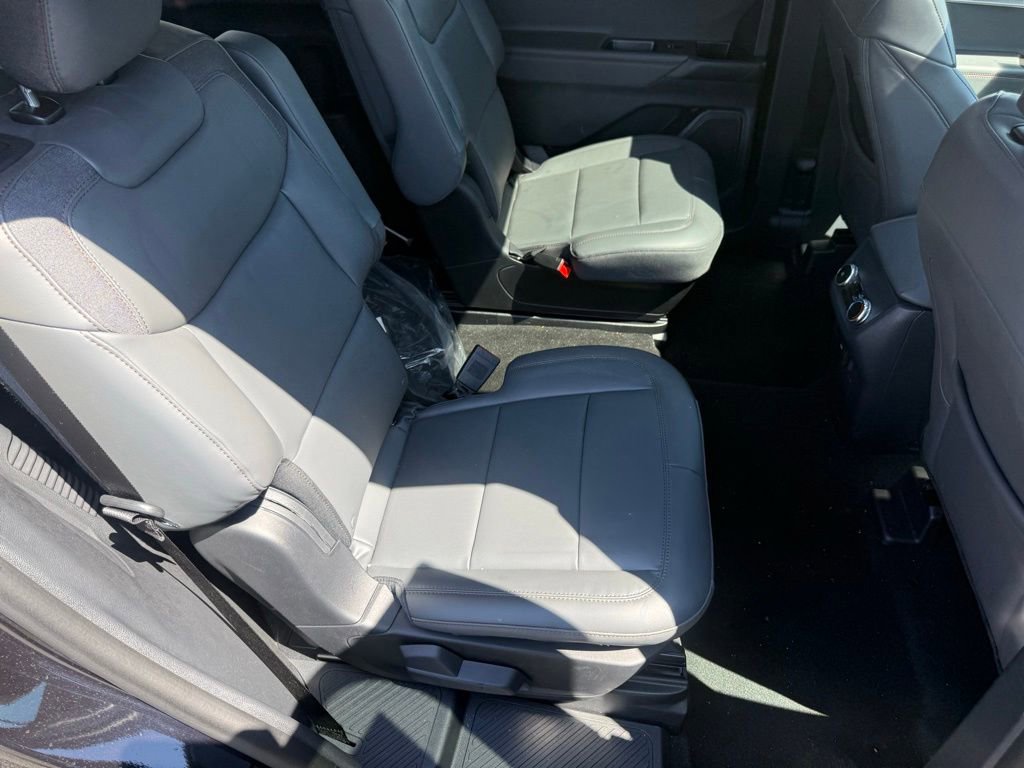 New 2026 Ford Explorer Active w/ Active Comfort Package AWD/4WD image 49