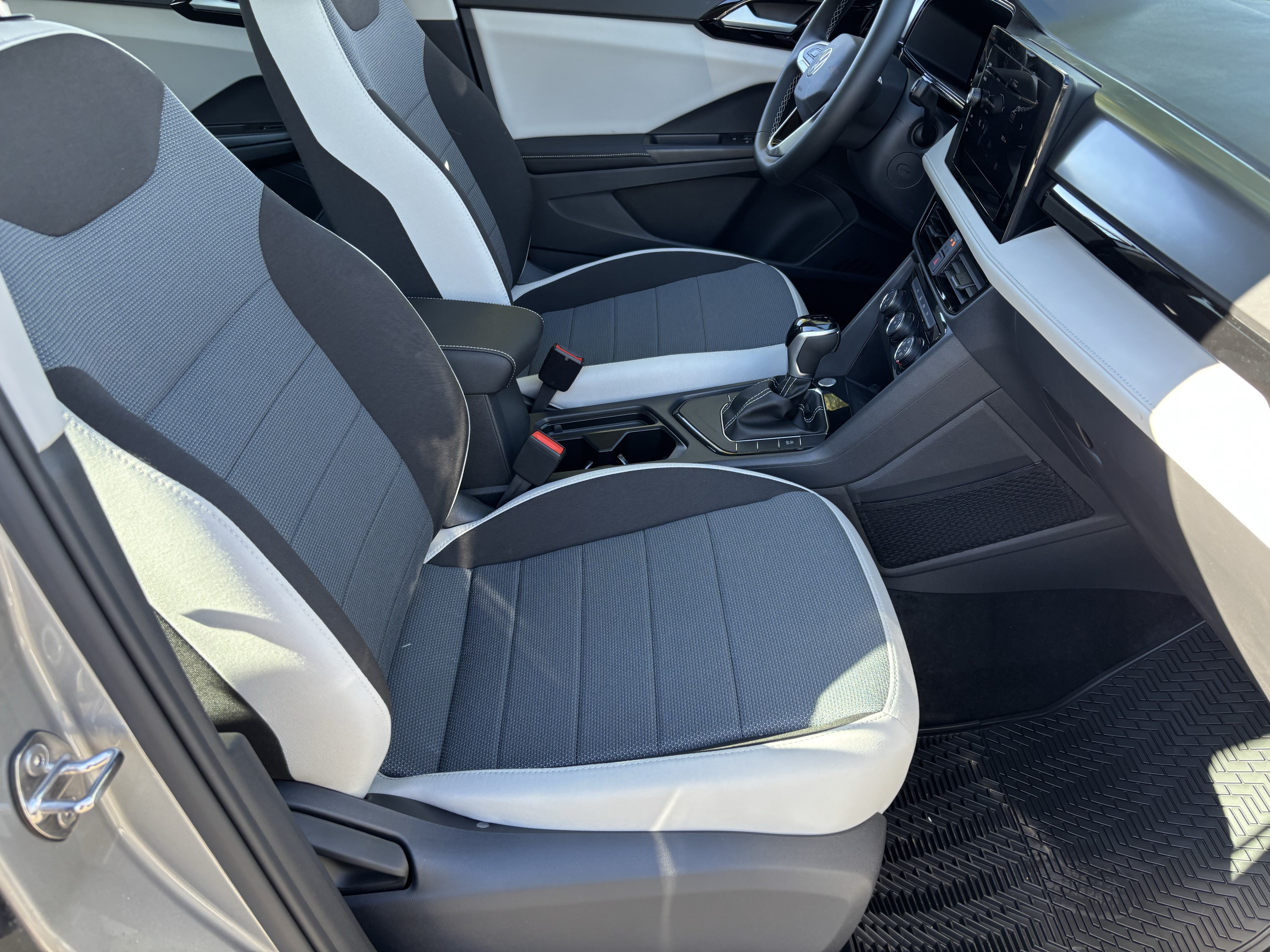 New 2026 Volkswagen Taos S FWD image 8