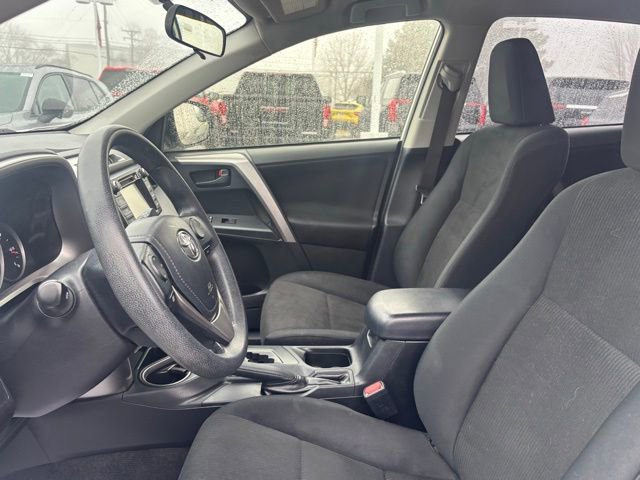 Used 2016 Toyota RAV4 LE image 12