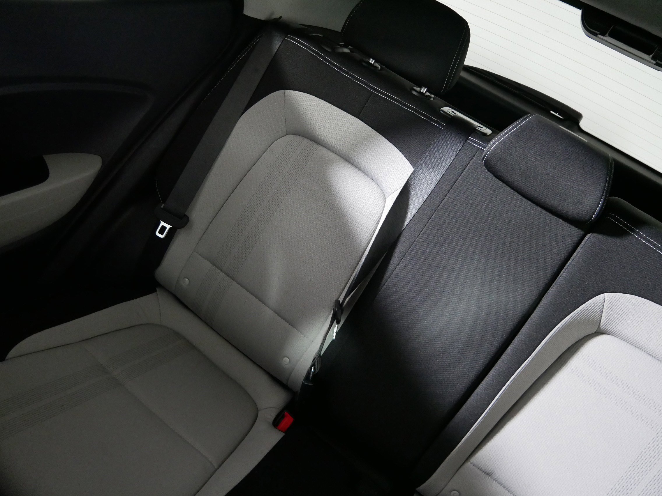 Used 2023 Hyundai Venue SEL image 12