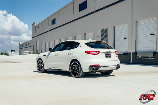 Used 2019 Maserati Levante Trofeo AWD/4WD image 48