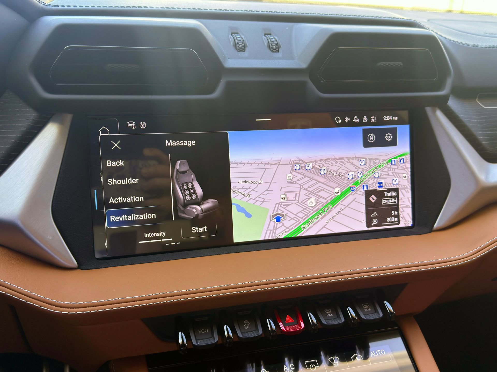 Used 2025 Lamborghini Urus SE image 19