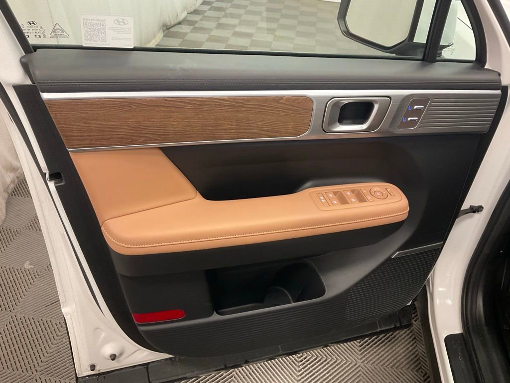 Used 2024 Hyundai Santa Fe Limited image 23