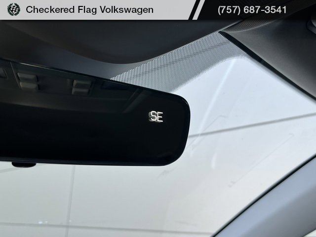 New 2025 Volkswagen Taos SE image 45