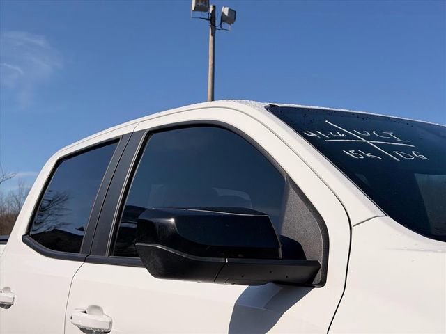 Used 2024 GMC Canyon AT4 image 12