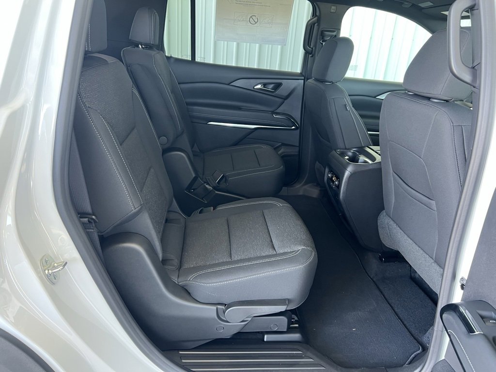 New 2026 Chevrolet Traverse LT w/ Sun and Wheel Package image 23