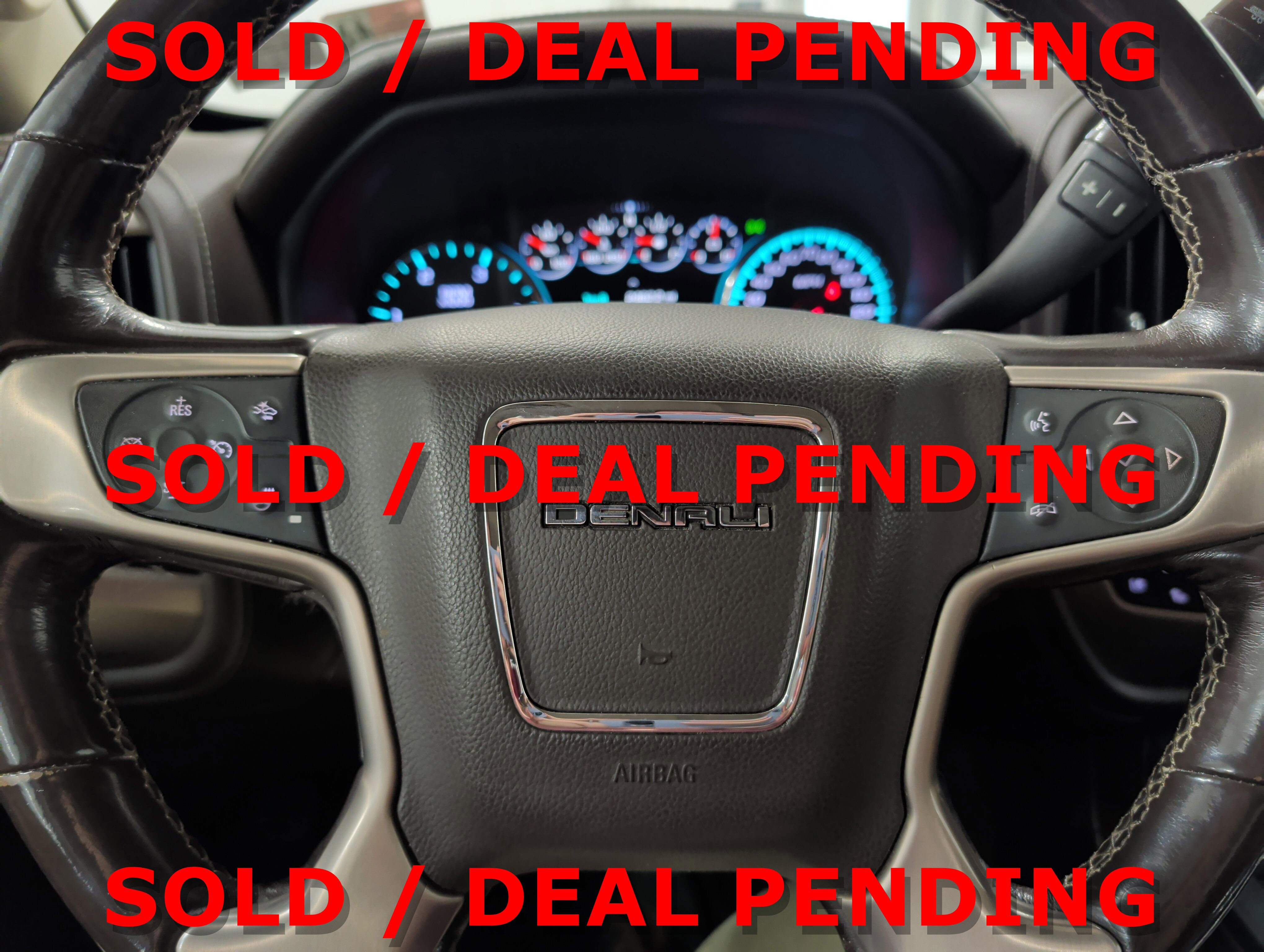 Used 2018 GMC Sierra 2500 Denali w/ Duramax Plus Package image 10