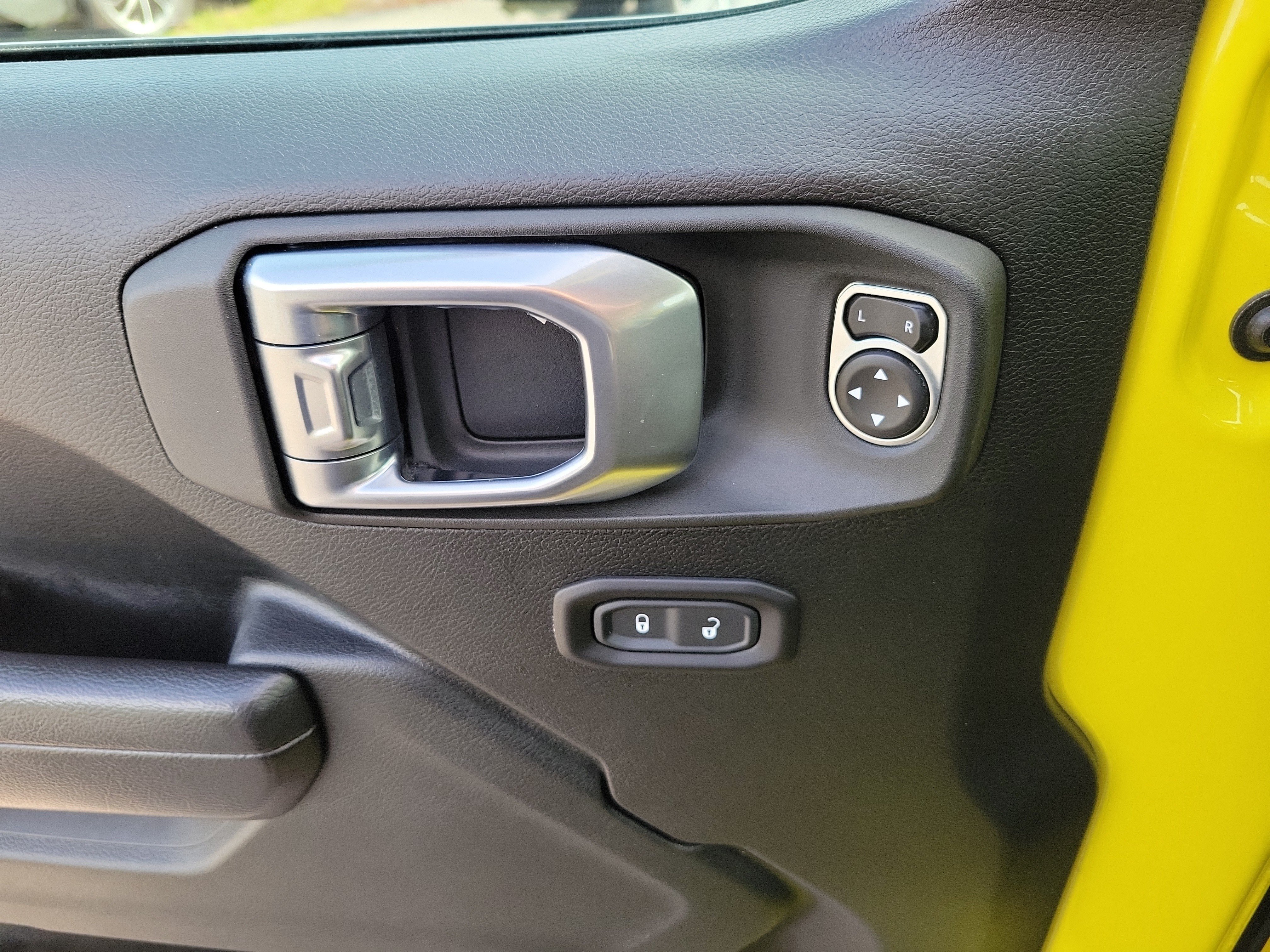 Used 2023 Jeep Gladiator Mojave w/ LED Lighting Group AWD/4WD image 19