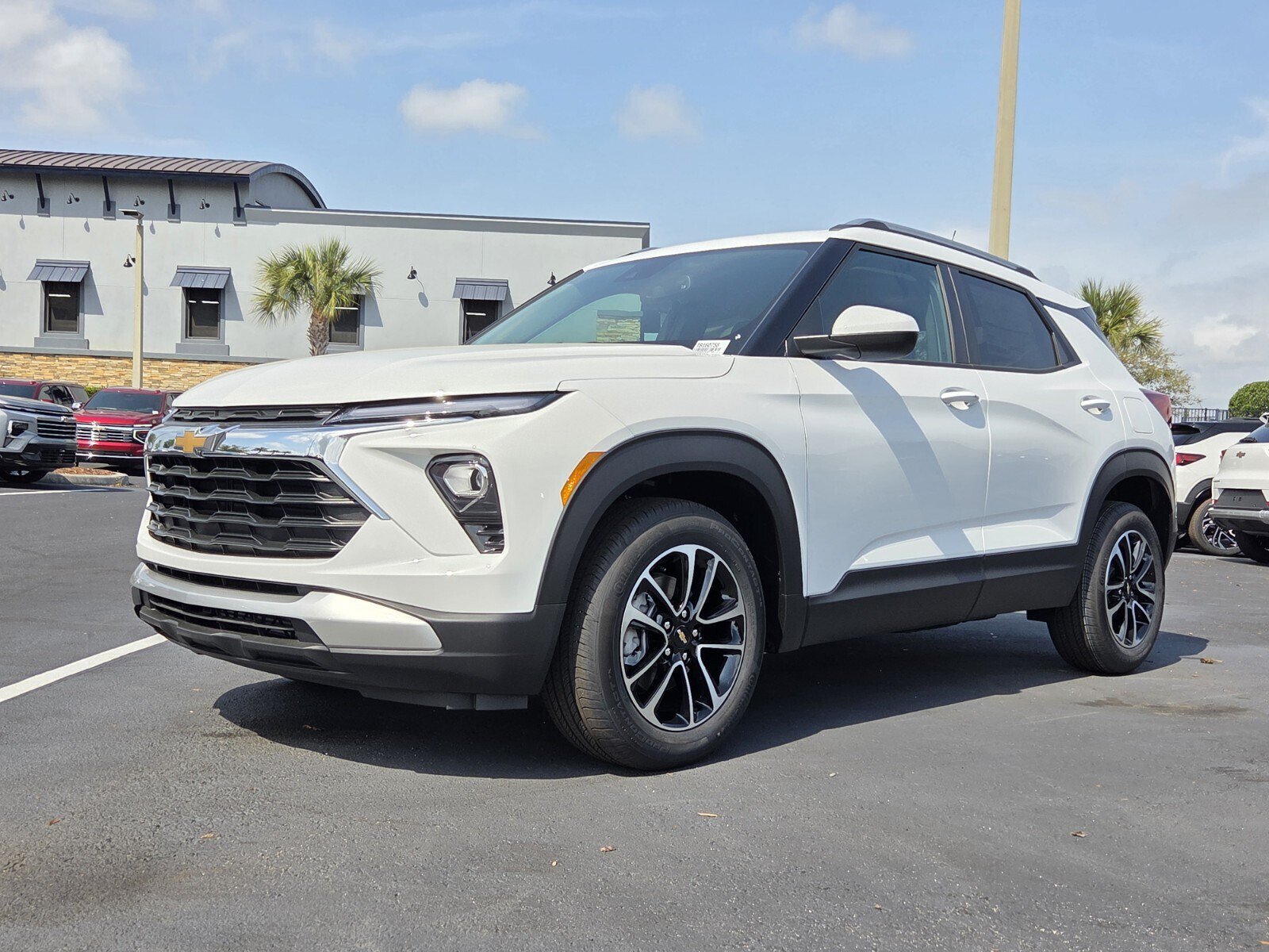 New 2026 Chevrolet TrailBlazer LT w/ Convenience Package FWD image 2