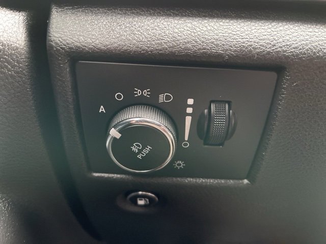 Used 2020 Jeep Grand Cherokee Laredo image 21