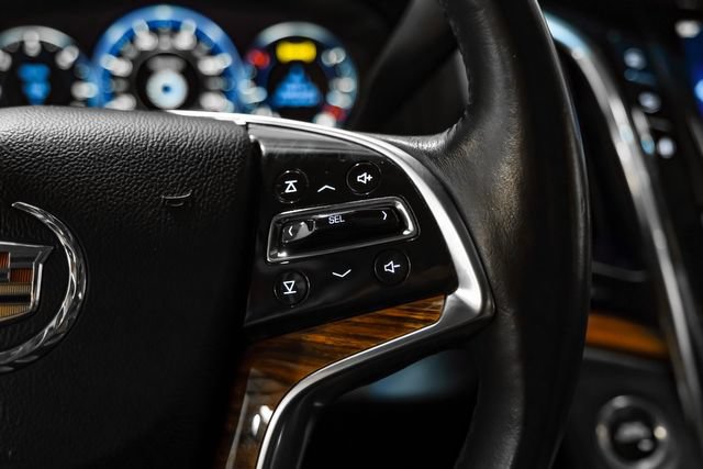 Used 2015 Cadillac Escalade Luxury AWD/4WD image 23