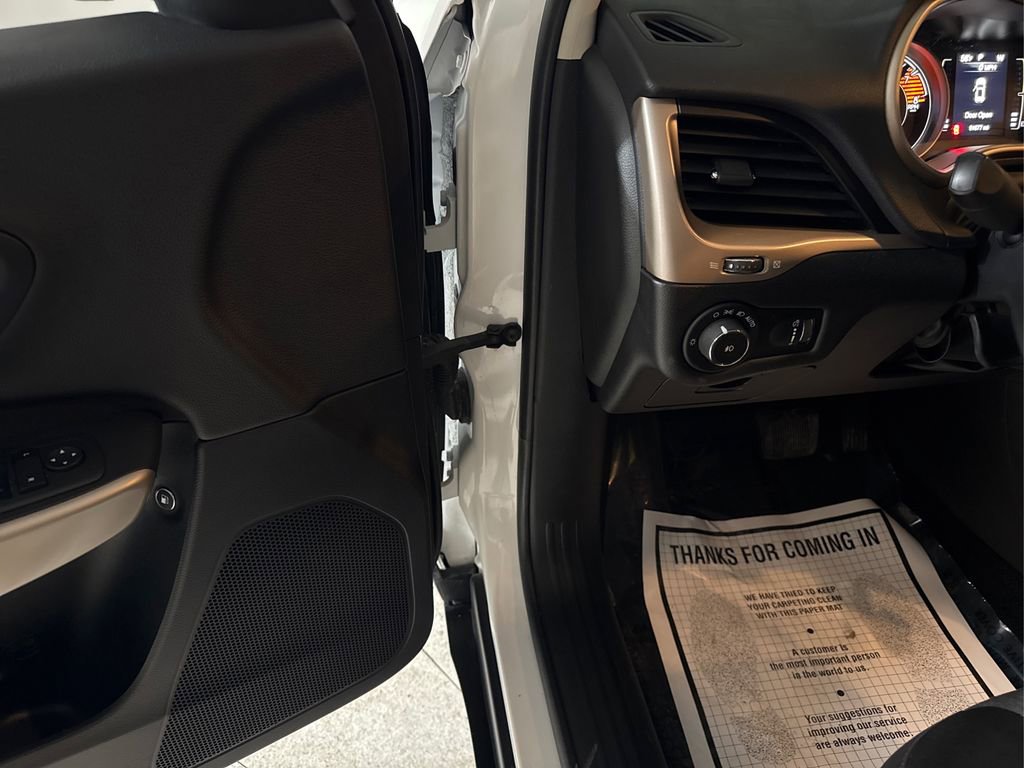 Used 2018 Jeep Cherokee Latitude image 40