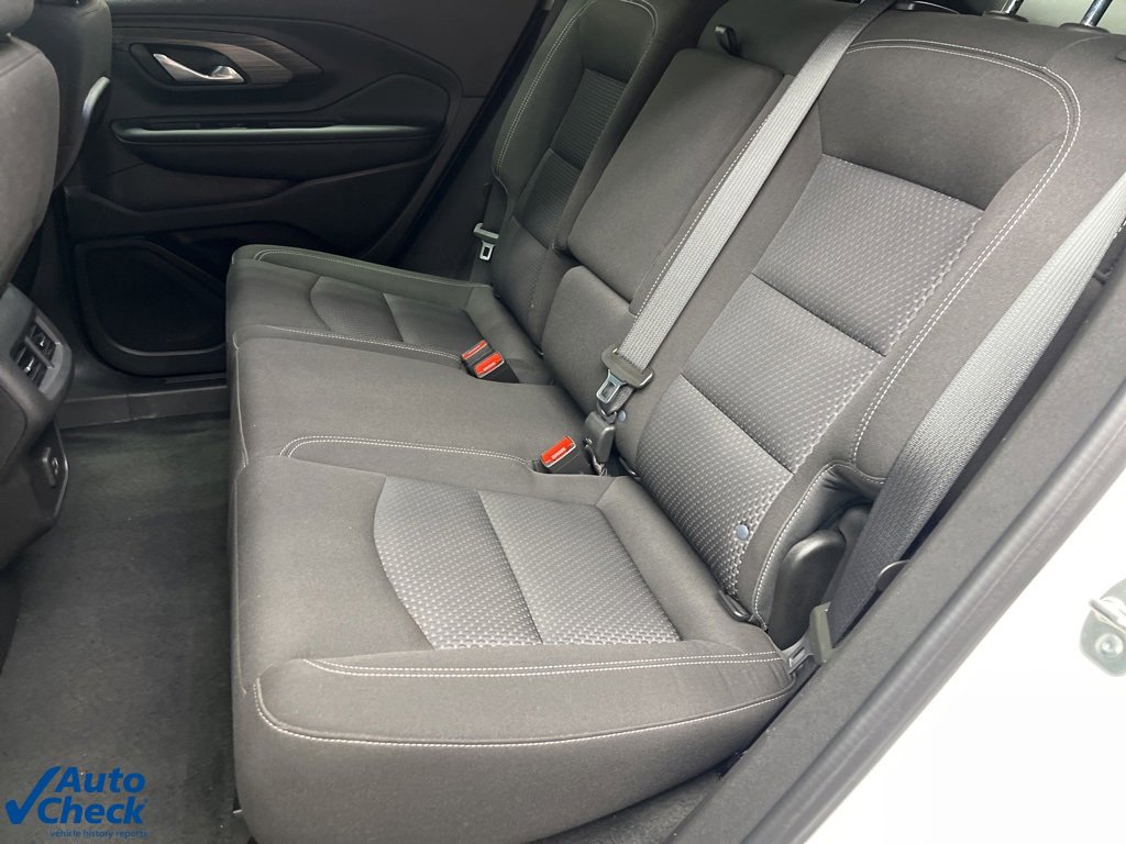 Used 2024 GMC Terrain SLE image 19