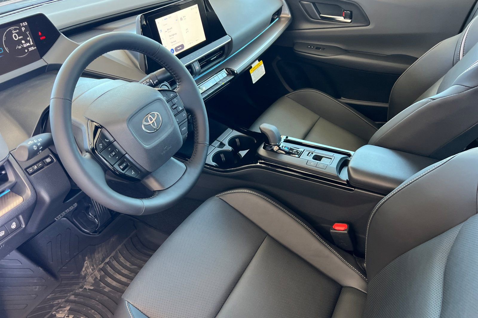 New 2026 Toyota Prius XLE FWD image 7