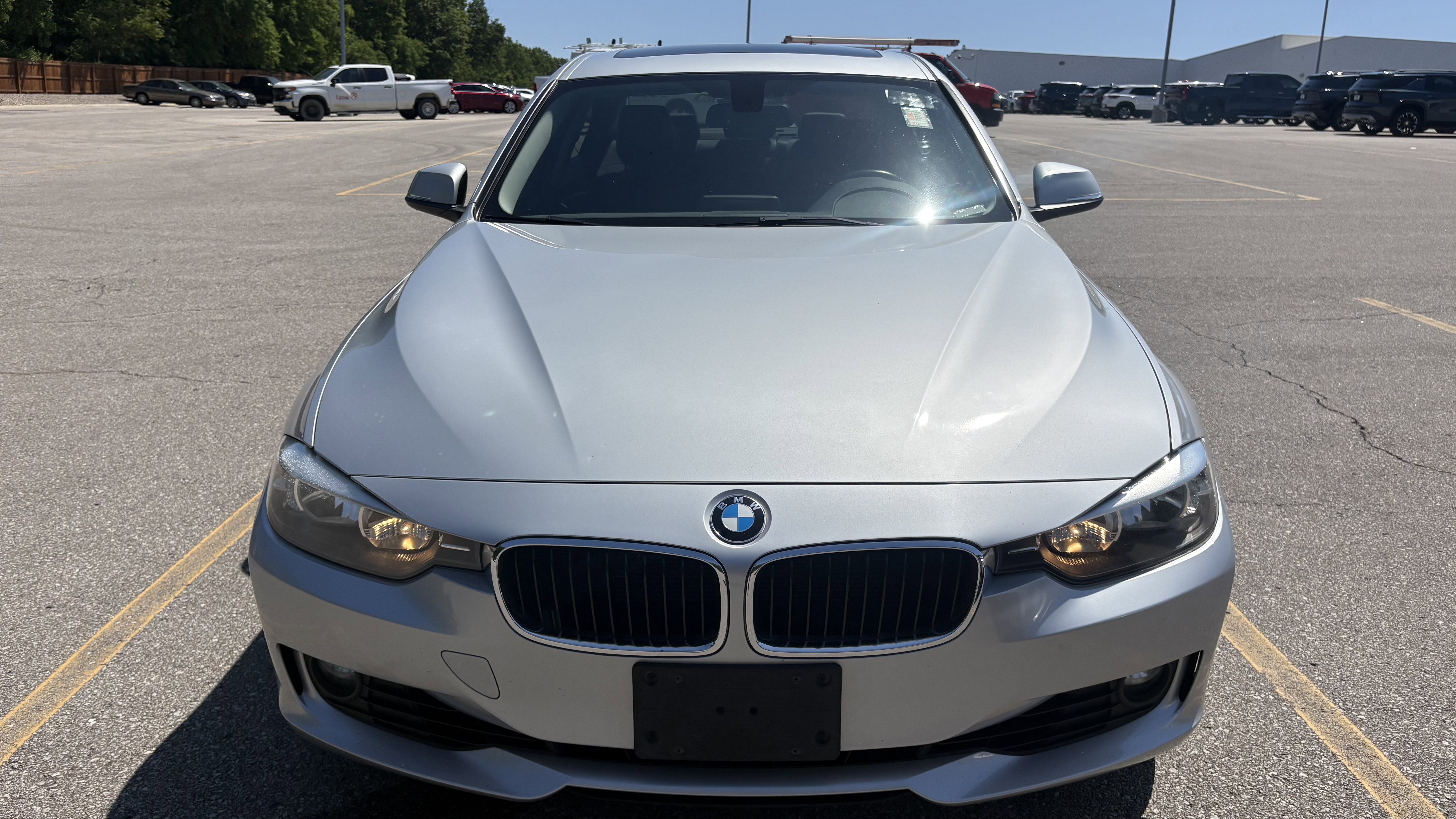 Used 2015 BMW 328i xDrive Sedan AWD/4WD image 3
