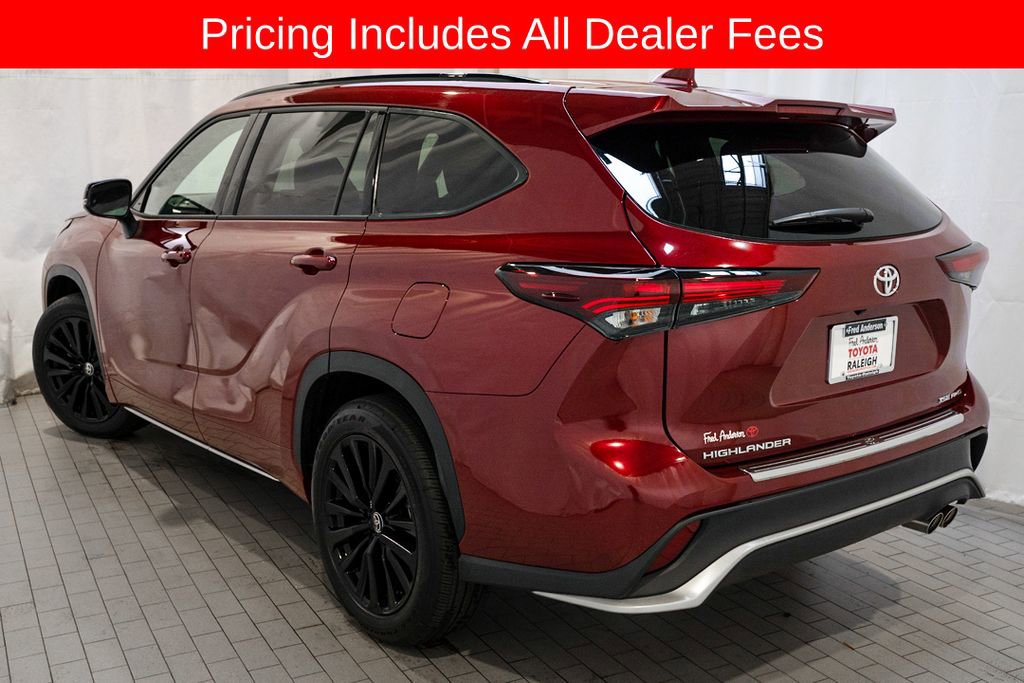 Certified 2025 Toyota Highlander XSE AWD/4WD image 3