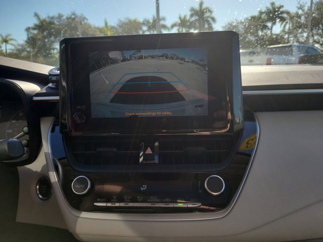 Used 2023 Toyota Corolla LE image 34