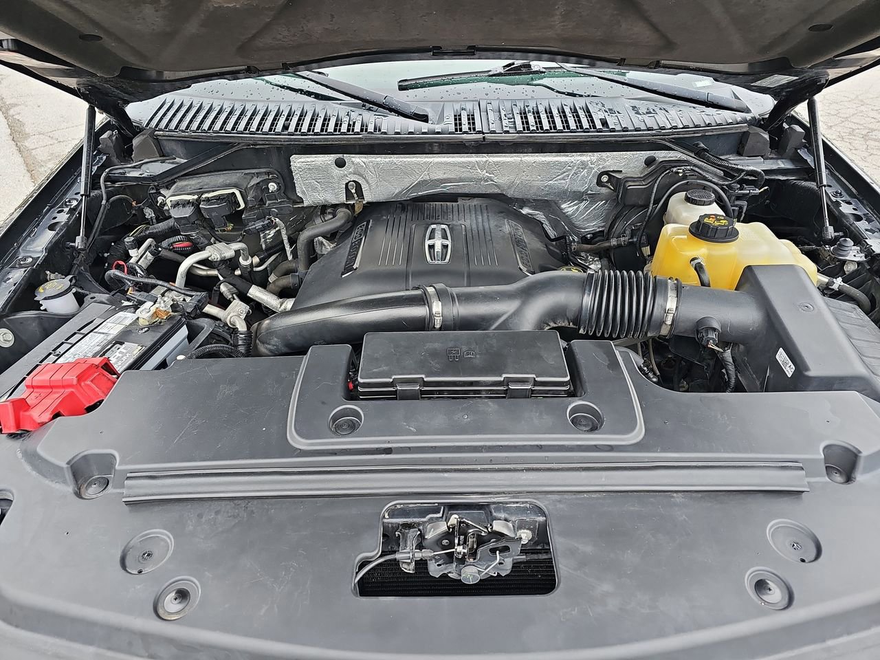 Used 2015 Lincoln Navigator 4WD w/ Equipment Group 101A Reserve image 37