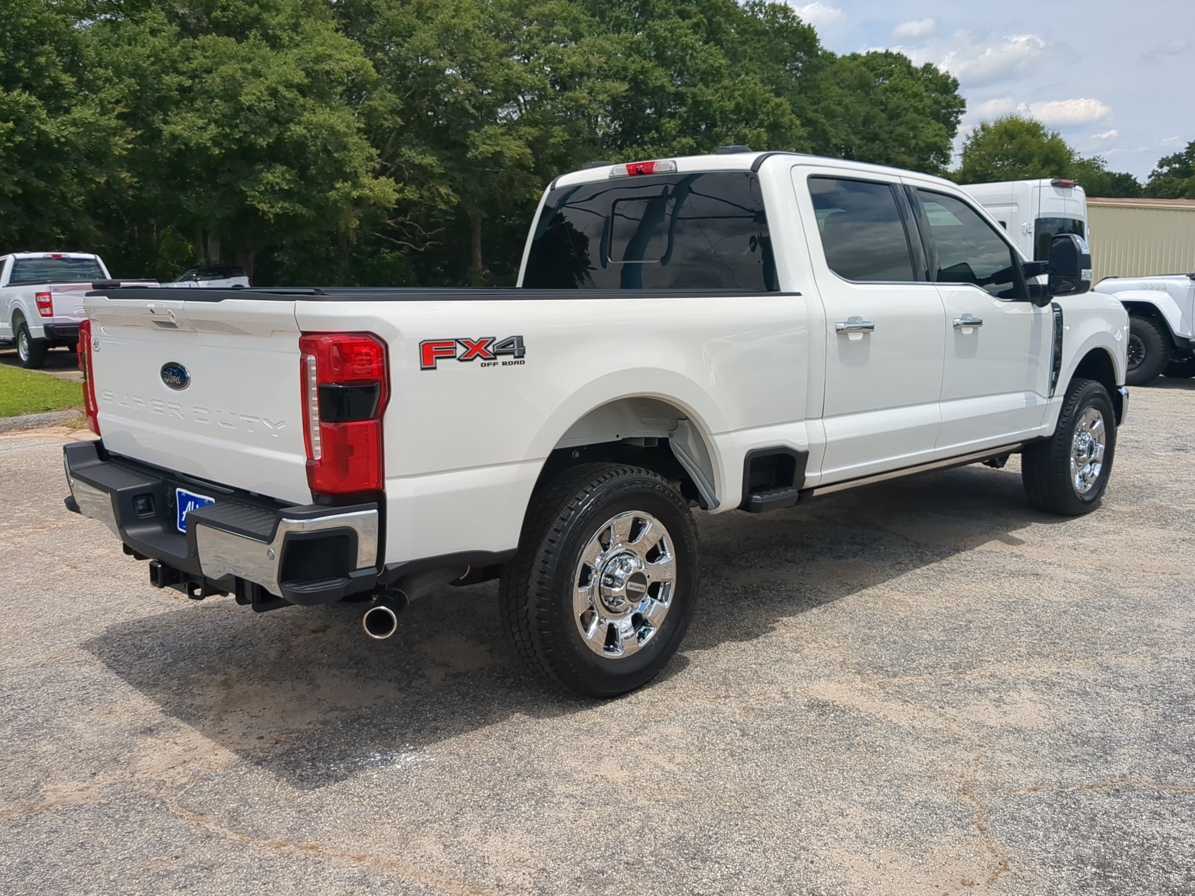 Certified 2026 Ford F350 Lariat w/ Lariat Ultimate Package AWD/4WD image 3