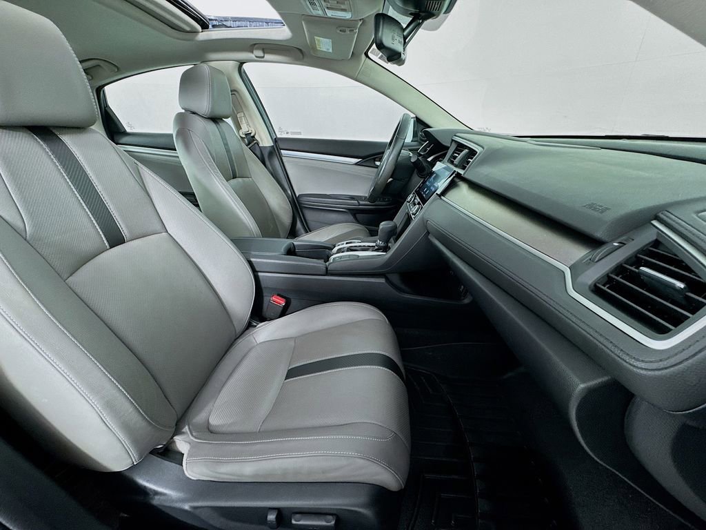 Used 2017 Honda Civic Touring image 38