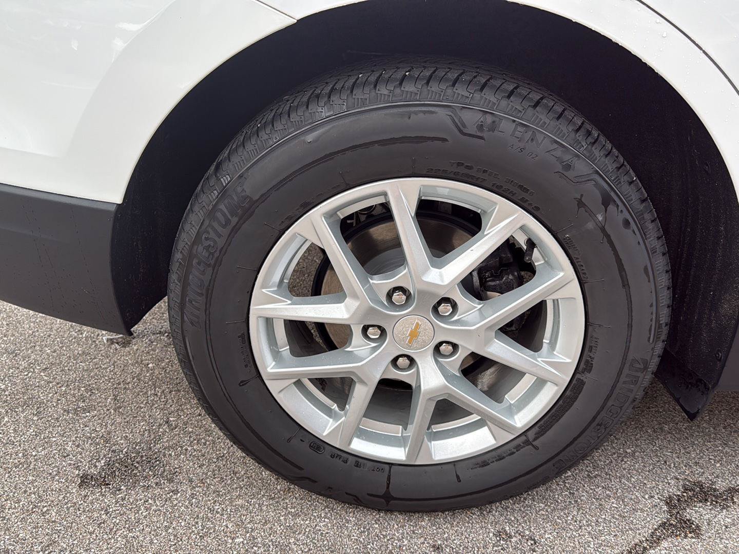 Used 2024 Chevrolet Equinox LT AWD/4WD image 13