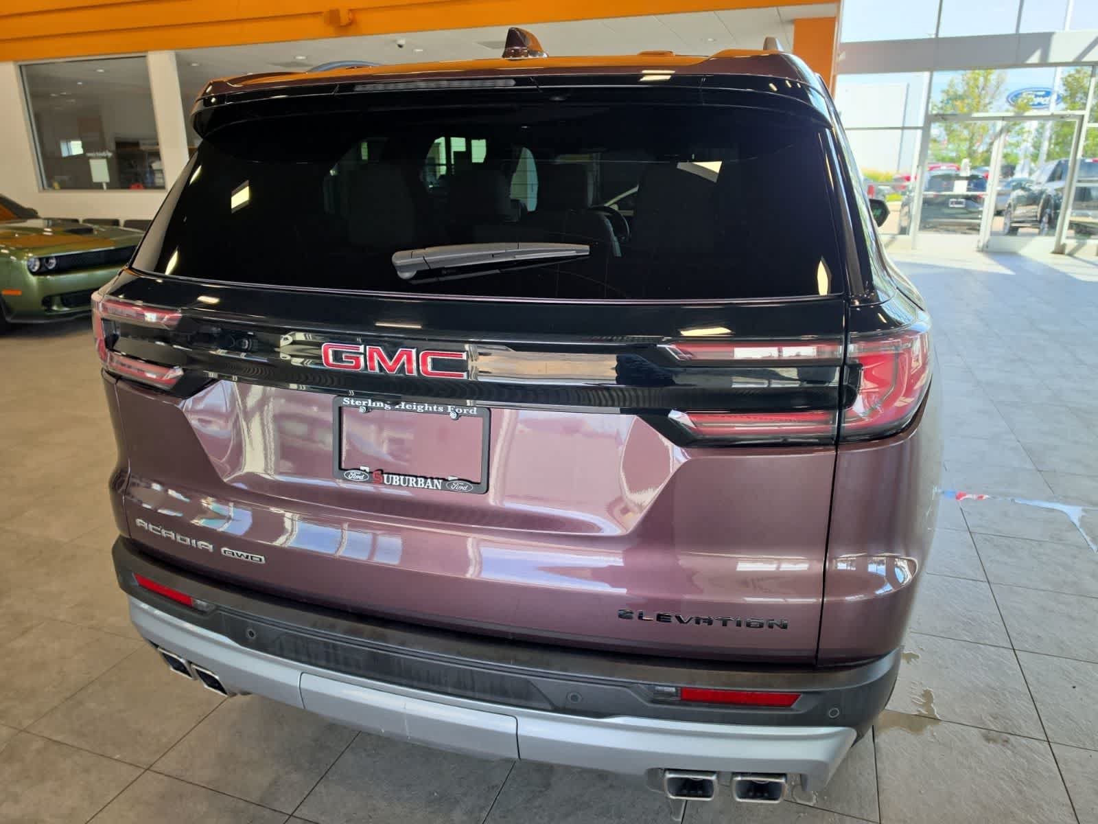 Used 2024 GMC Acadia Elevation AWD/4WD image 11