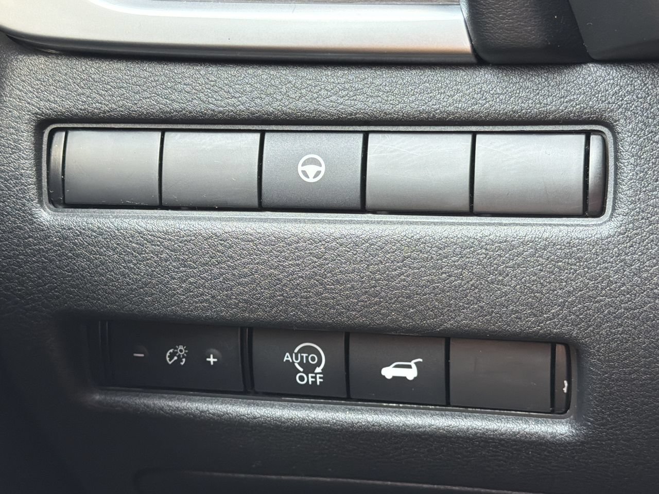 Used 2024 Nissan Rogue Platinum FWD image 14
