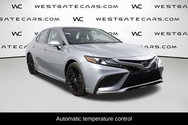 Used 2021 Toyota Camry XSE image 2