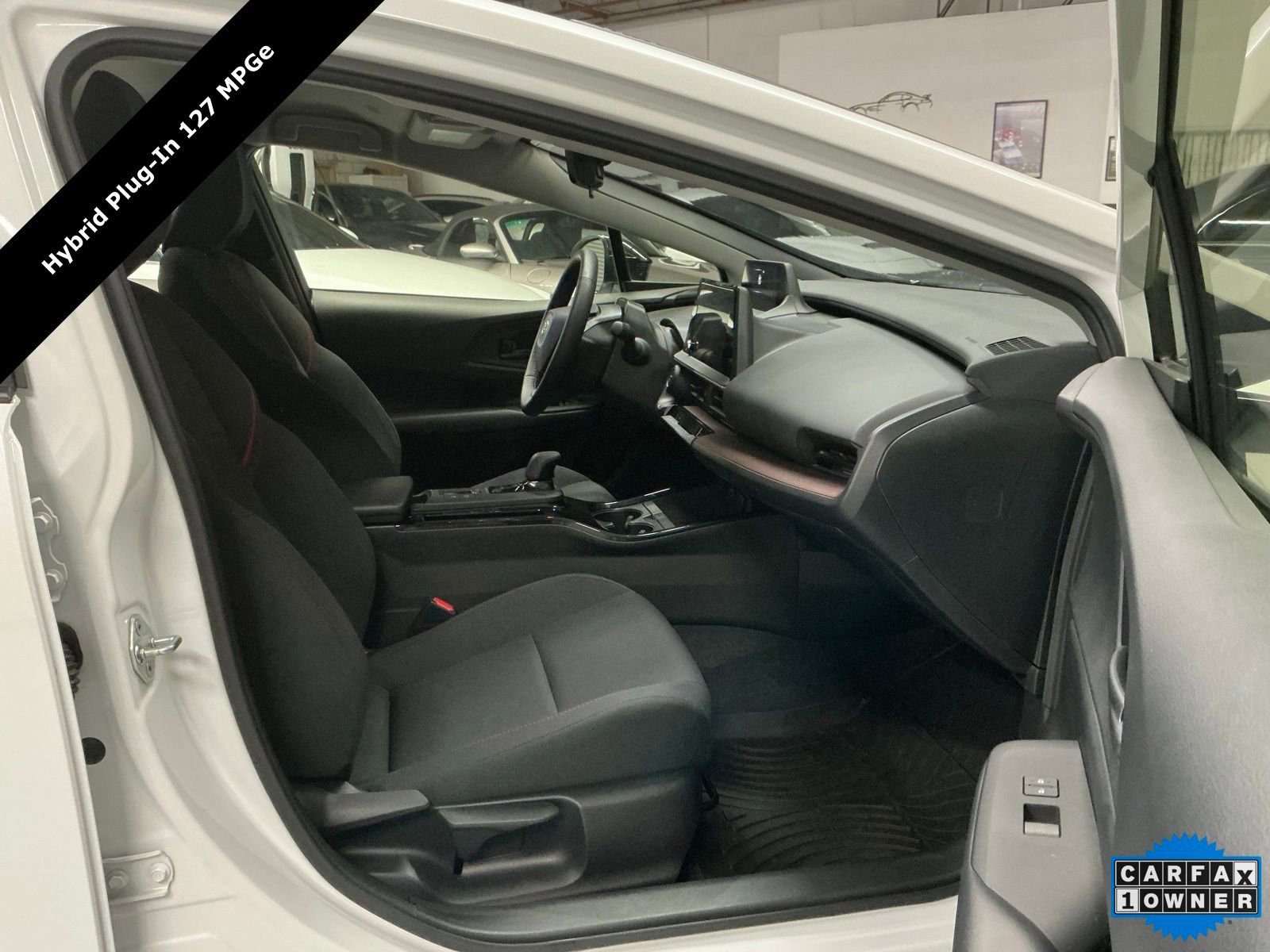 Used 2023 Toyota Prius Prime SE image 12