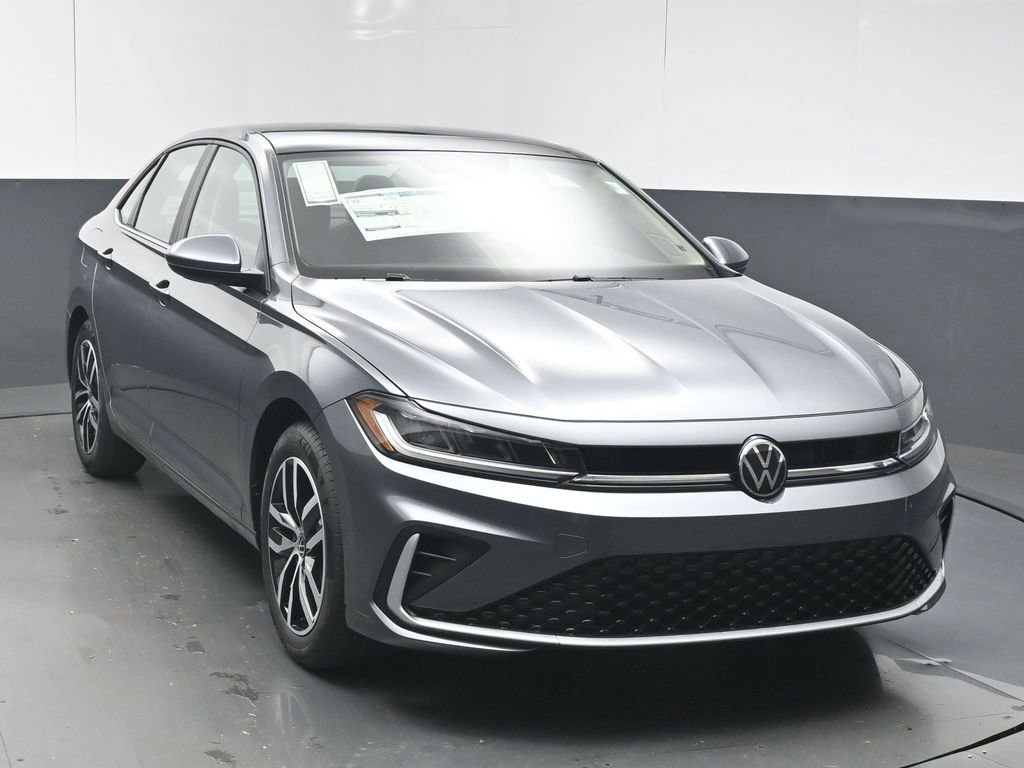 New 2026 Volkswagen Jetta SE FWD image 2