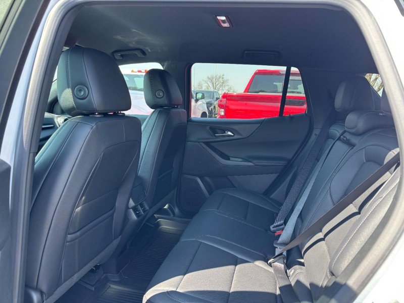 New 2026 Chevrolet Equinox LT w/ Convenience Package II FWD image 5