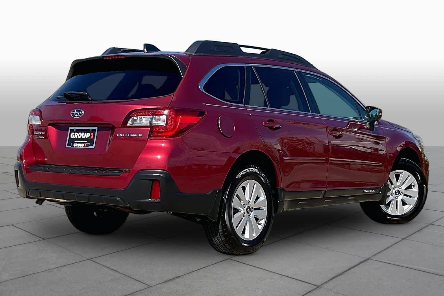 Used 2018 Subaru Outback 2.5i Premium AWD/4WD image 11
