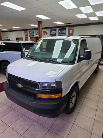Used 2020 Chevrolet Express 3500 Extended w/ Driver Convenience Package RWD image 1