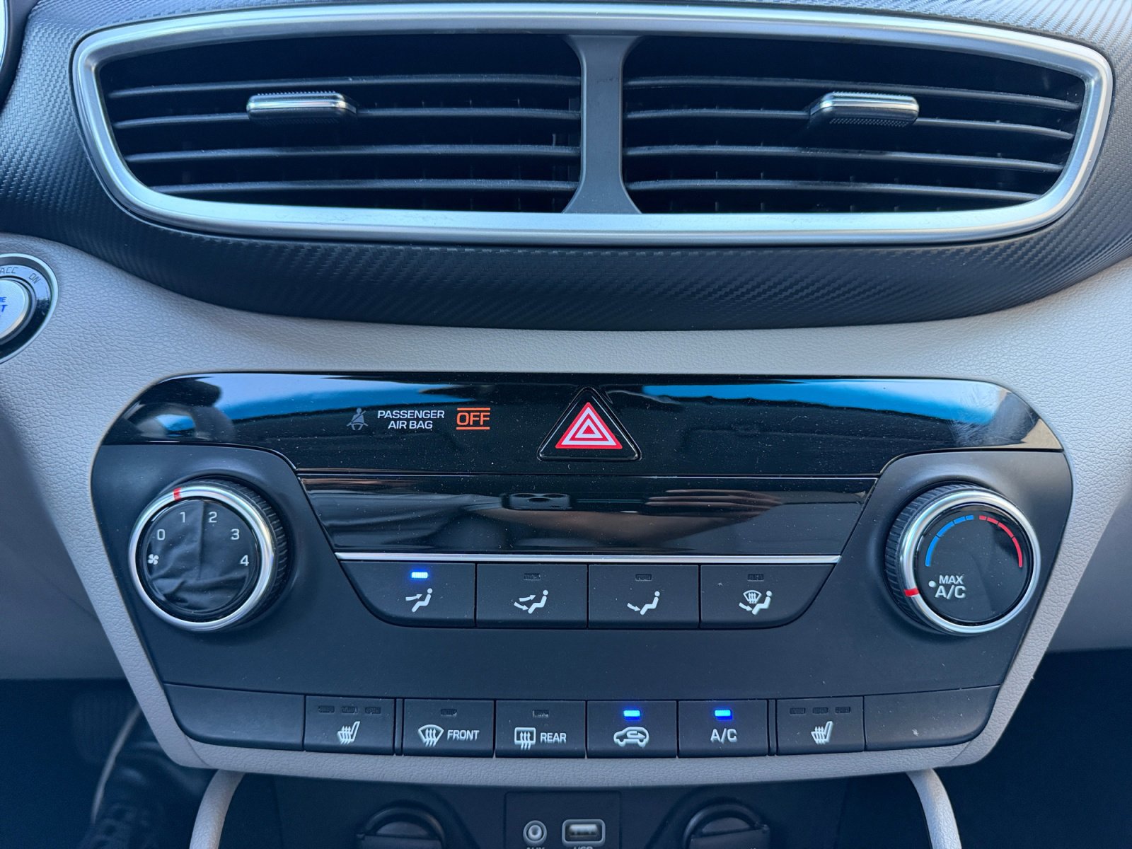Used 2020 Hyundai Tucson Value FWD image 11