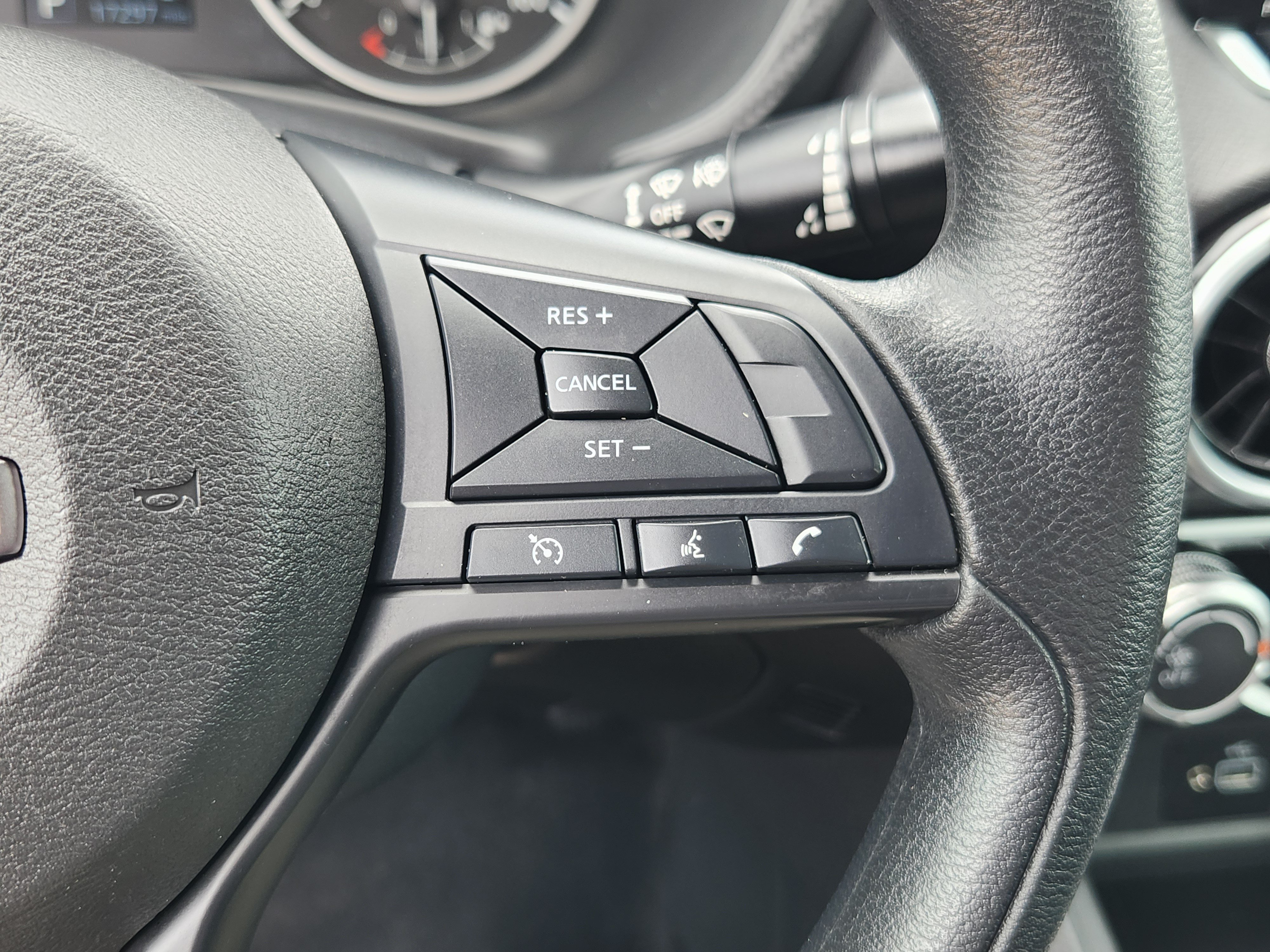 Used 2024 Nissan Sentra S FWD image 30