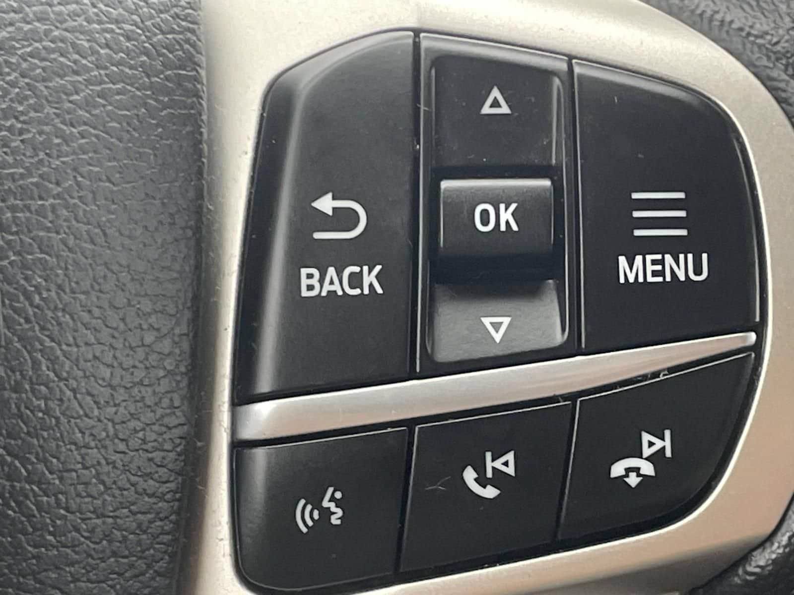Used 2021 Ford Explorer Limited w/ Equipment Group 301A RWD image 26