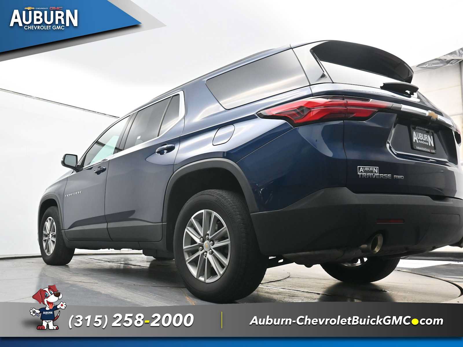 Used 2023 Chevrolet Traverse LT AWD/4WD image 23