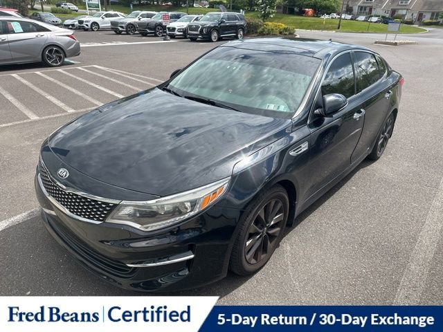 Used 2018 Kia Optima EX w/ Premium Package FWD image 2
